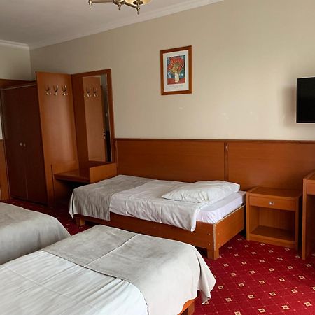 Hotel Albatros Serwy Eksteriør bilde