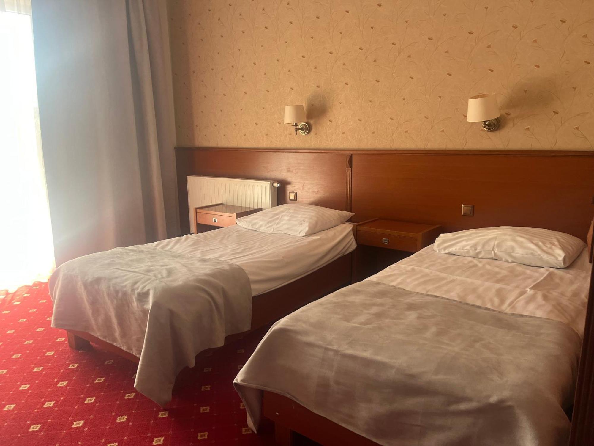 Hotel Albatros Serwy Eksteriør bilde